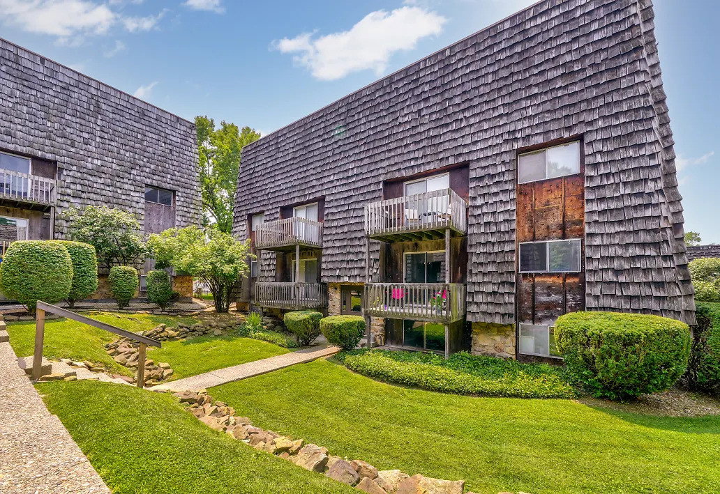 Exterior view 1 of Terra Trace