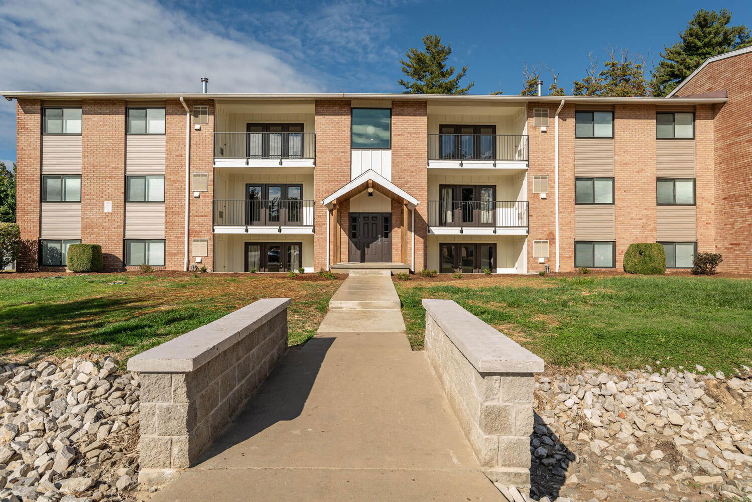 Exterior view 1 of New Park