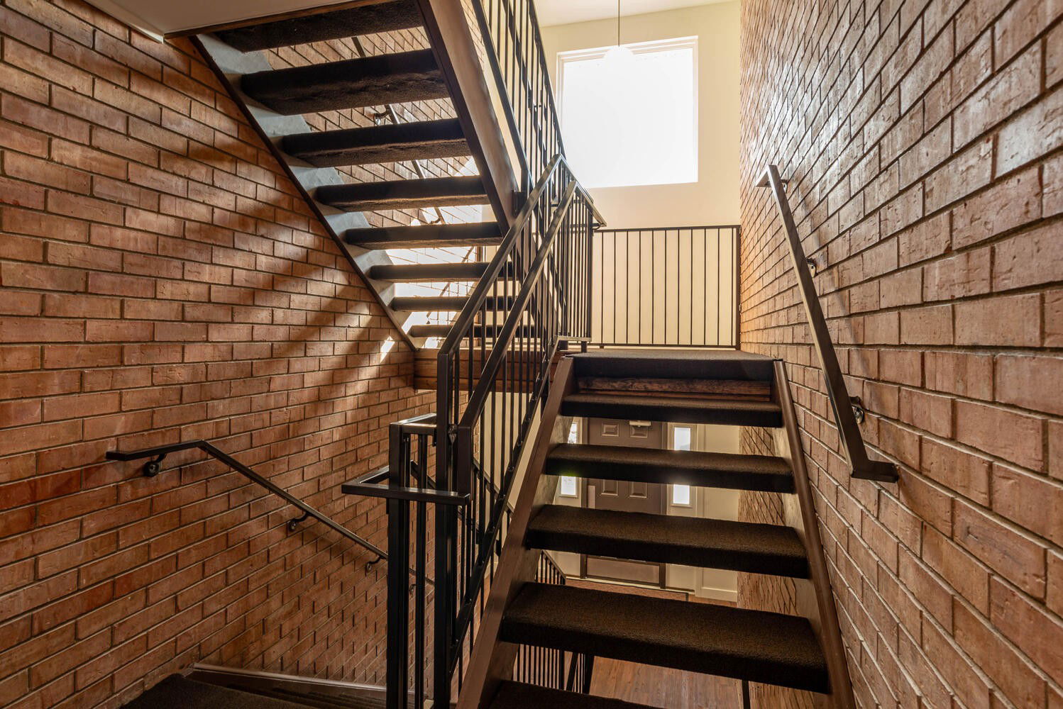 Exterior view 3 of New Park