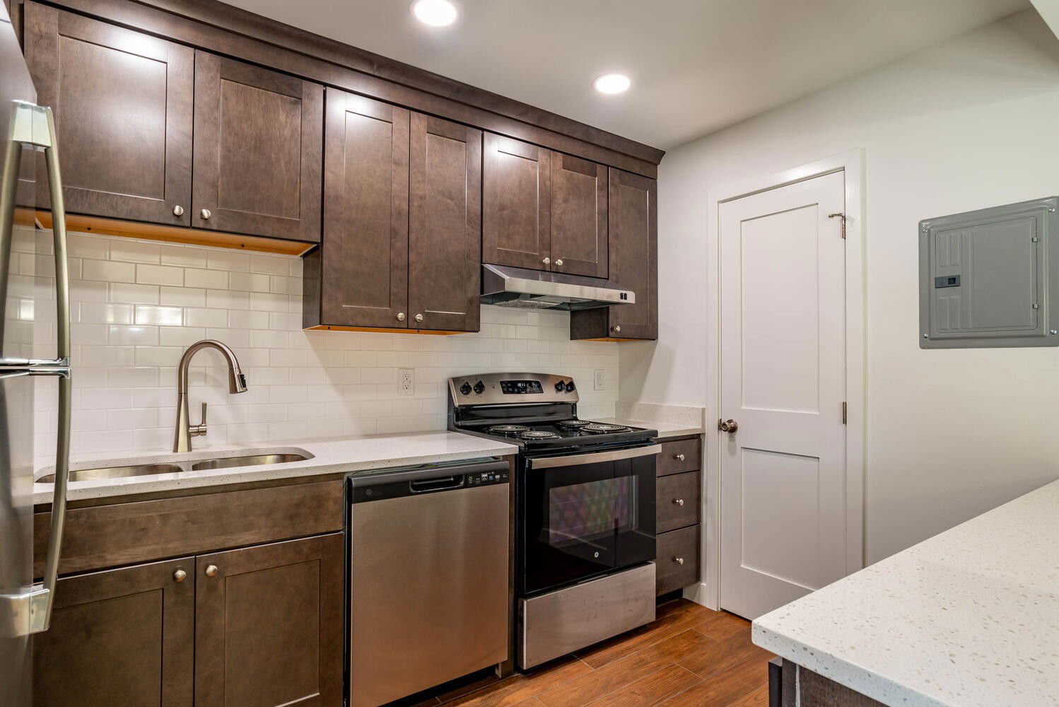 Interior view 14 of New Park