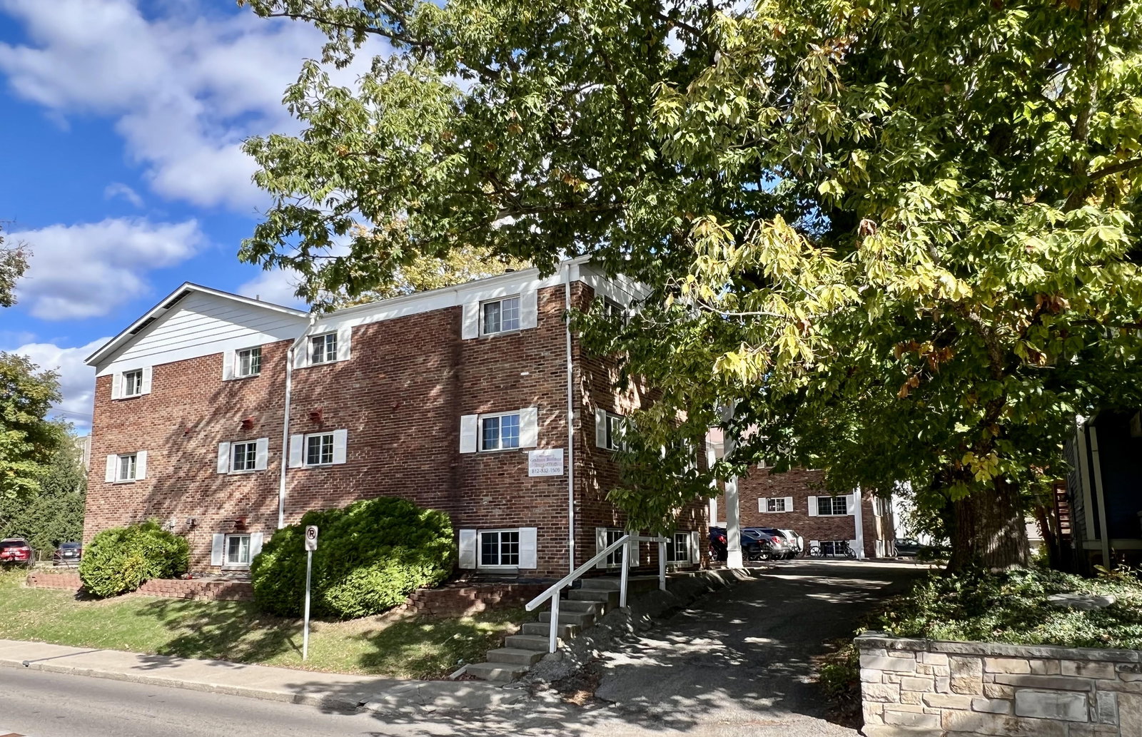Exterior view 1 of Campus Walk 413 Building