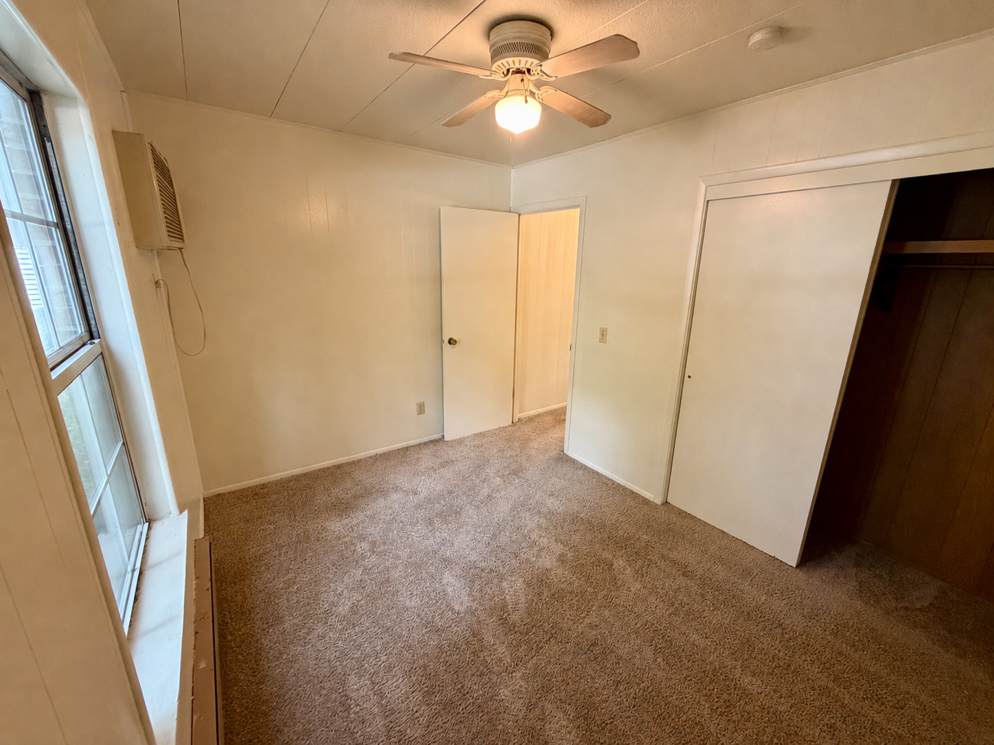 Interior view 6 of Campus Walk Grant North